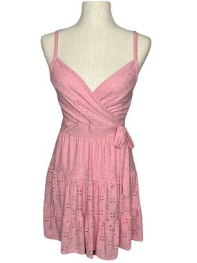 Stilletto’s Pink Eyelet Wrap Tie Mini Dress NWT Juniors Medium